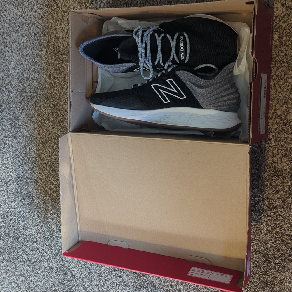 Women's New Balance Running Shoe Size 11 Wide